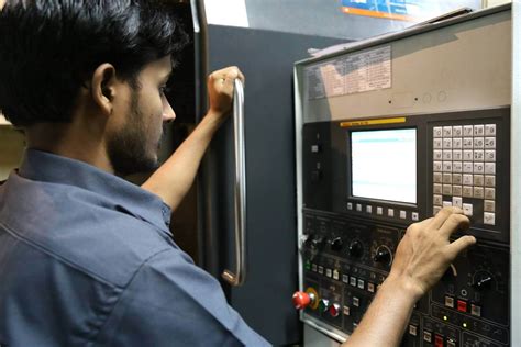 cnc machine operator training Lahore